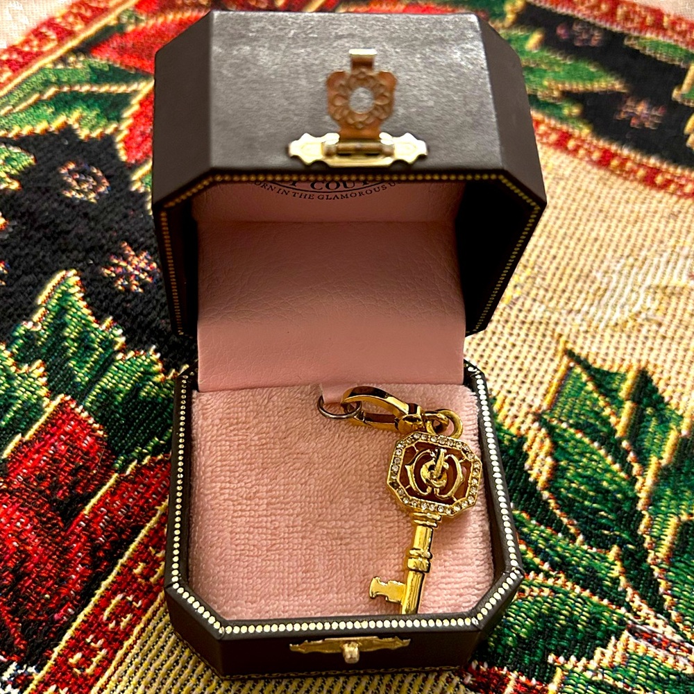 Juicy Couture Key 🔑 Lock 🔐 Charm